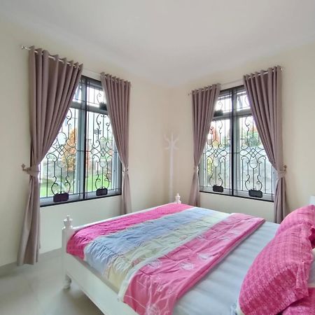 Villa Kandara Hanjawar Puncak Sindanglaya Exterior photo