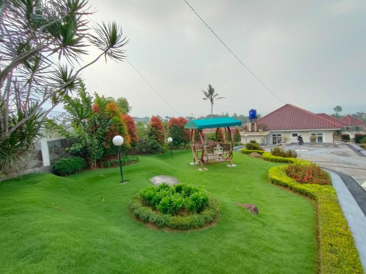 Villa Kandara Hanjawar Puncak Sindanglaya Exterior photo